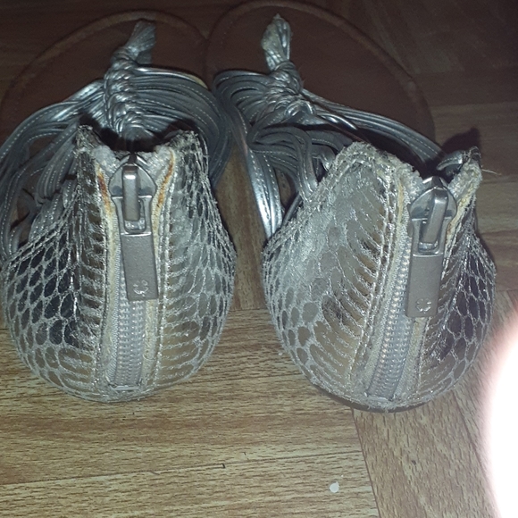 Sandals - Picture 2 of 3